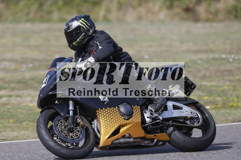 /37 09.08.2026  Pluess Motosport ADR/Einsteiger/454
